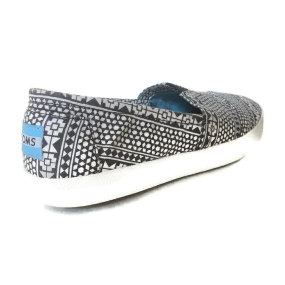 TOMS Slip On Flats Womens Size 6 Black White Geometric Casual Canvas Shoes